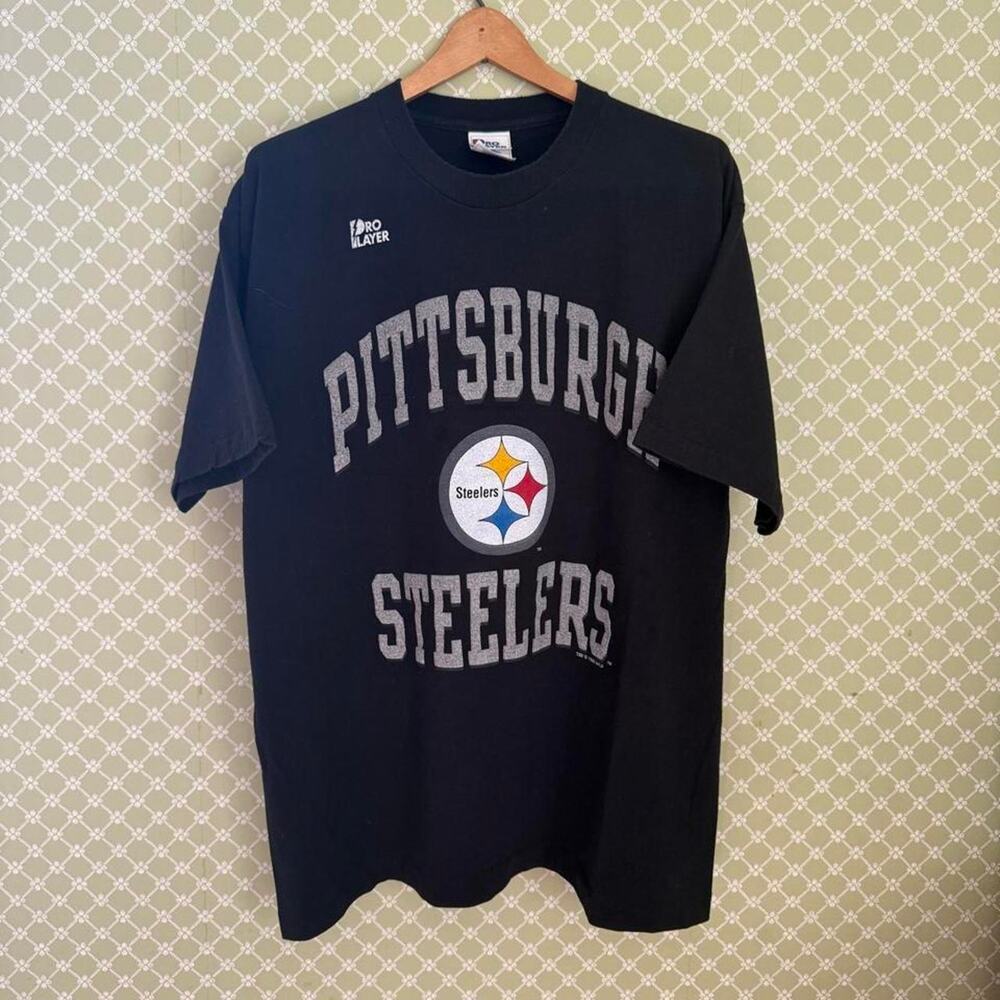 Vintage 1996 black pro player Pittsburgh Steelers graphic t shirt